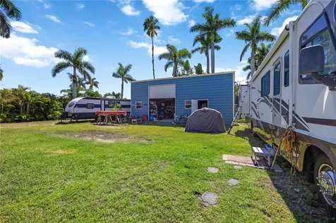 2507 Riverview Boulevard Bradenton FL 34205