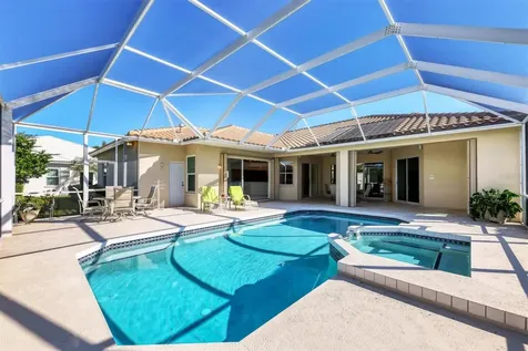 8708 Grey Oaks Avenue Sarasota FL 34238