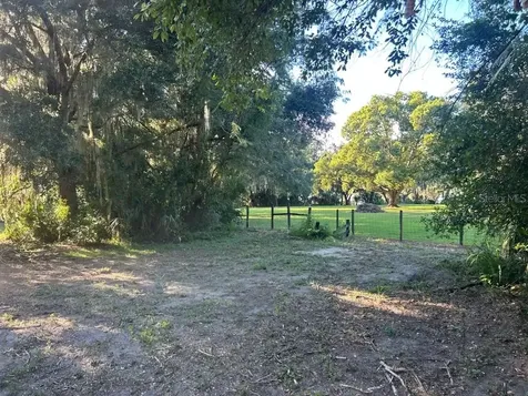 15365 SE 140th Avenue Road Weirsdale FL 32195