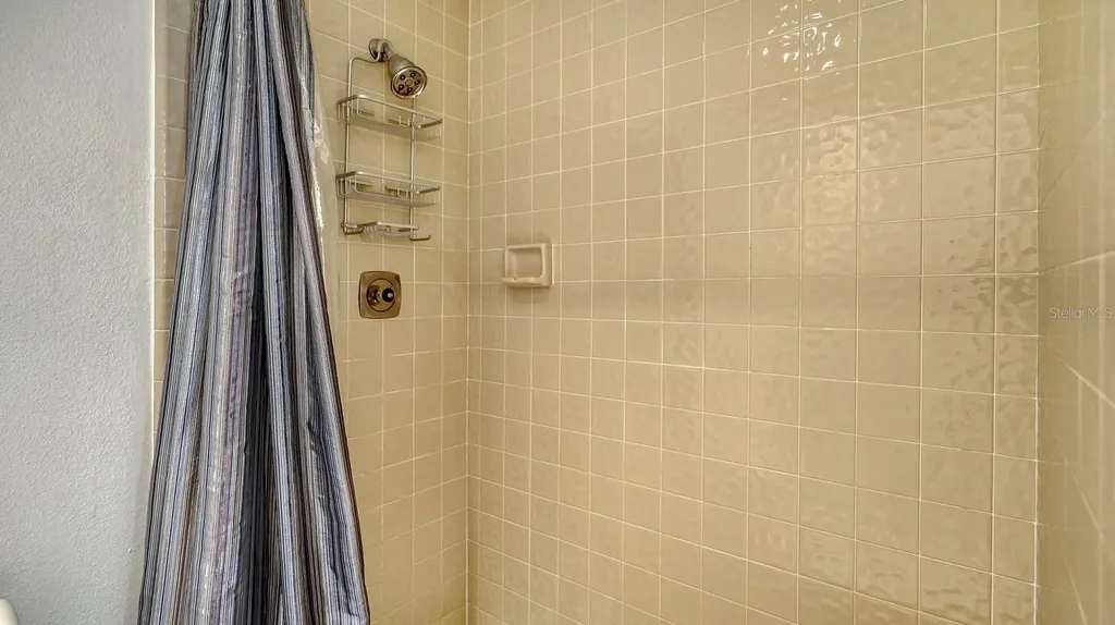 1922 Harbourside Drive Longboat Key FL 34228