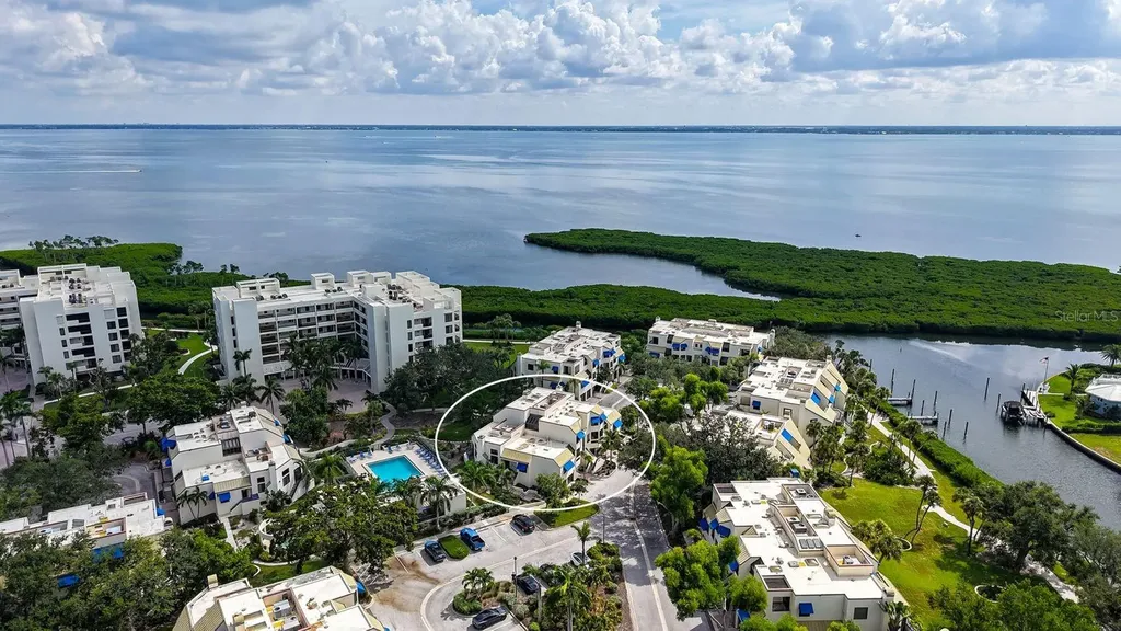 1922 Harbourside Drive Longboat Key FL 34228