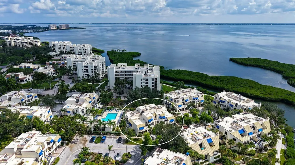 1922 Harbourside Drive Longboat Key FL 34228