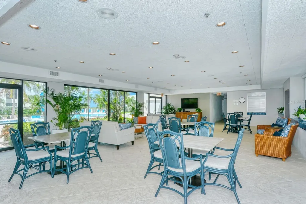1922 Harbourside Drive Longboat Key FL 34228
