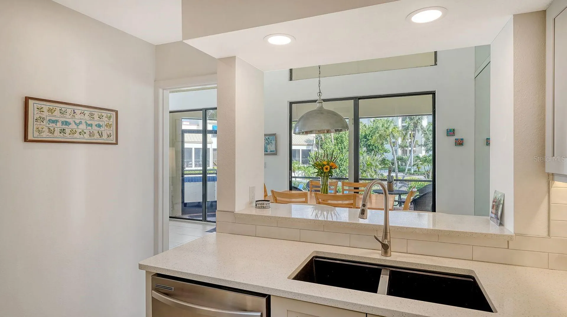 1922 Harbourside Drive Longboat Key FL 34228