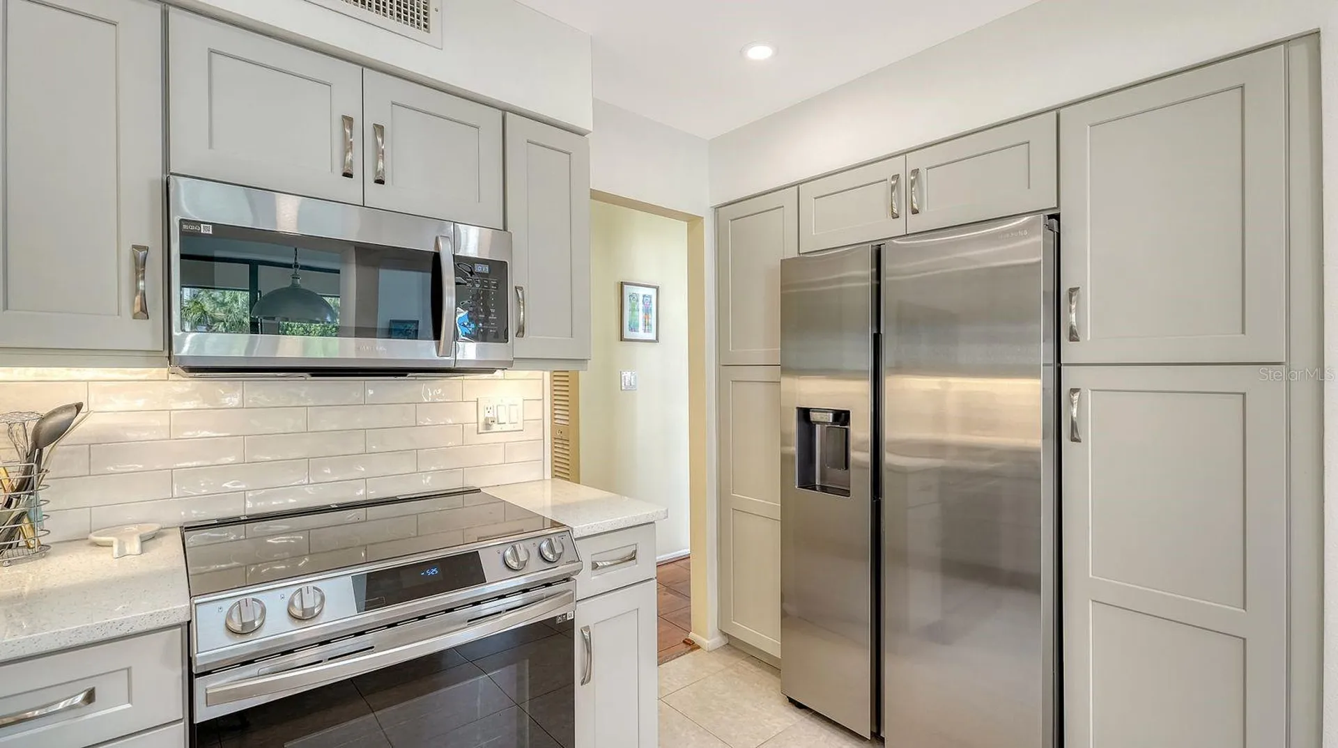 1922 Harbourside Drive Longboat Key FL 34228
