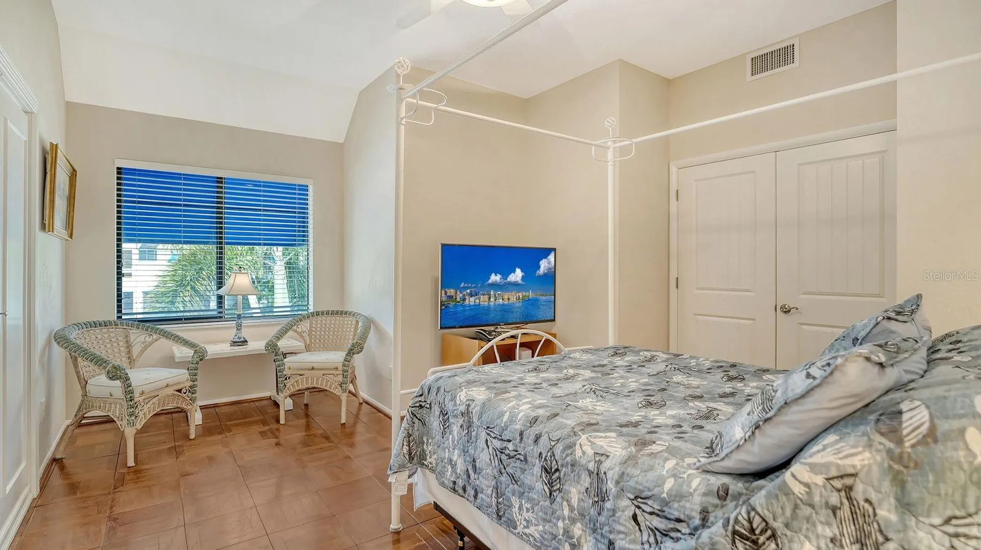 1922 Harbourside Drive Longboat Key FL 34228