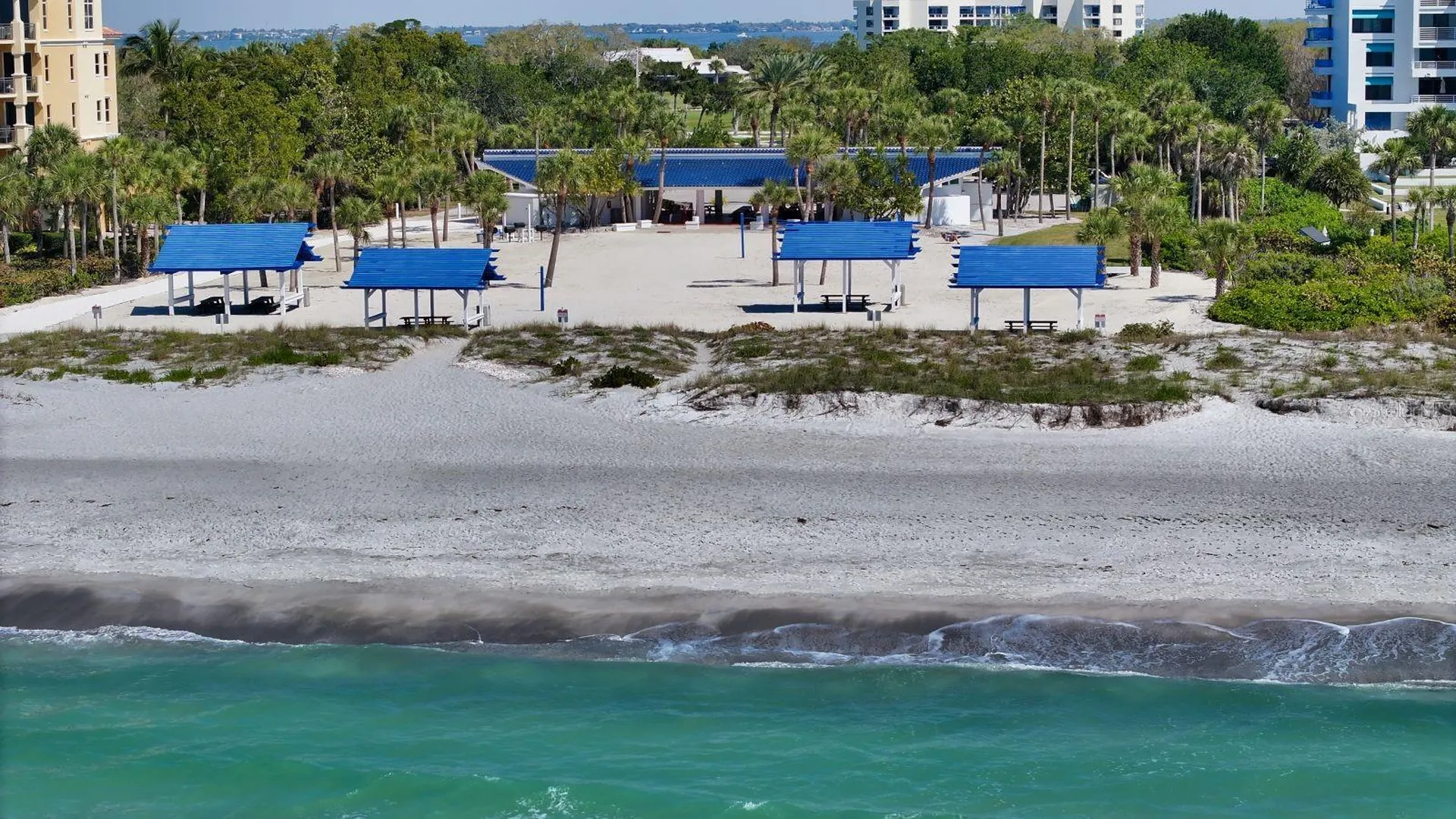 1922 Harbourside Drive Longboat Key FL 34228