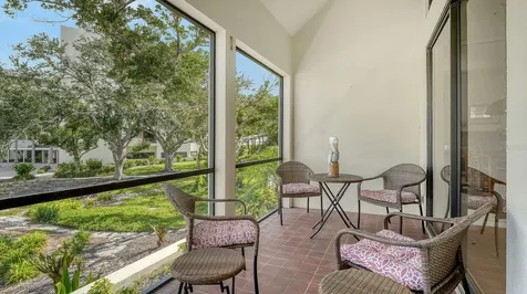 1922 Harbourside Drive Longboat Key FL 34228