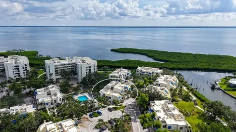 1922 Harbourside Drive Longboat Key FL 34228