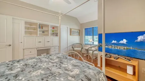 1922 Harbourside Drive Longboat Key FL 34228