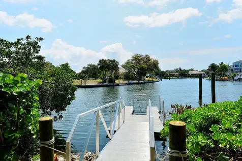1922 Harbourside Drive Longboat Key FL 34228