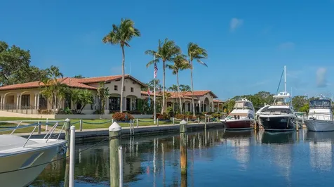 1922 Harbourside Drive Longboat Key FL 34228