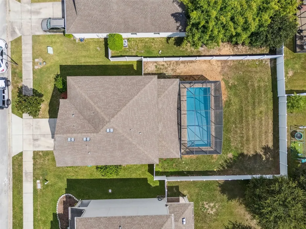 2566 Limerick Circle Grand Island FL 32735