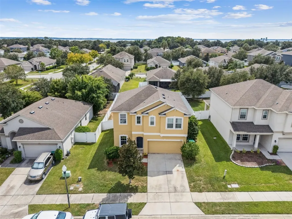 2566 Limerick Circle Grand Island FL 32735