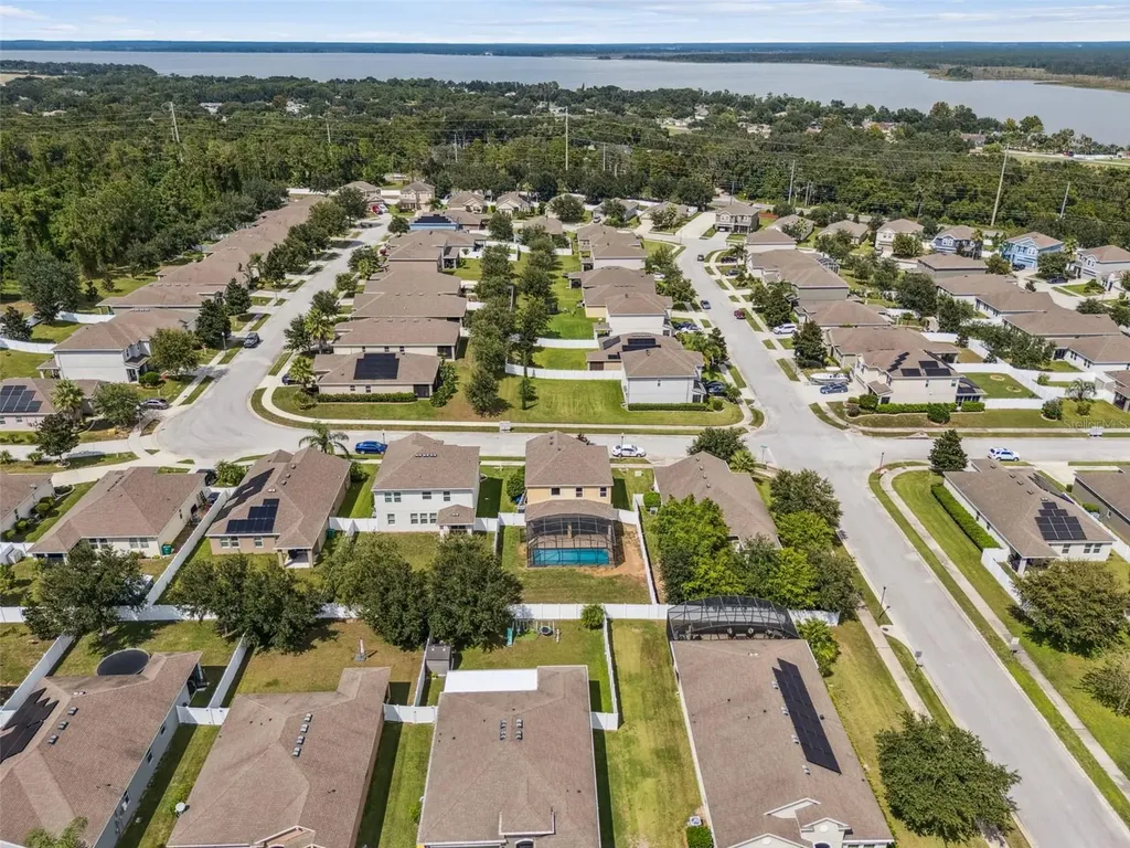 2566 Limerick Circle Grand Island FL 32735