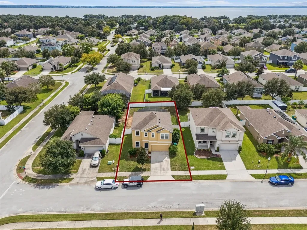 2566 Limerick Circle Grand Island FL 32735