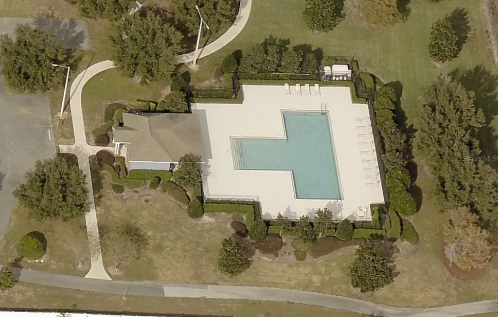 2566 Limerick Circle Grand Island FL 32735