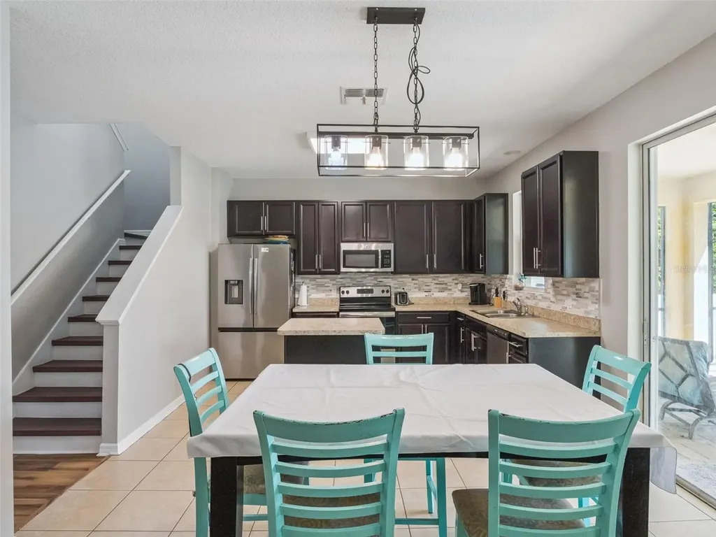 2566 Limerick Circle Grand Island FL 32735
