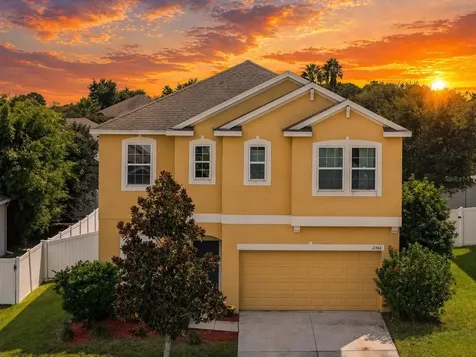 2566 Limerick Circle Grand Island FL 32735