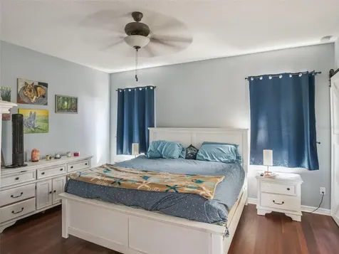 2566 Limerick Circle Grand Island FL 32735