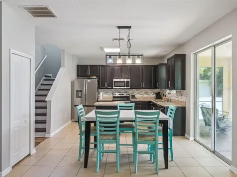 2566 Limerick Circle Grand Island FL 32735