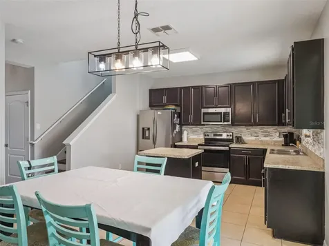 2566 Limerick Circle Grand Island FL 32735