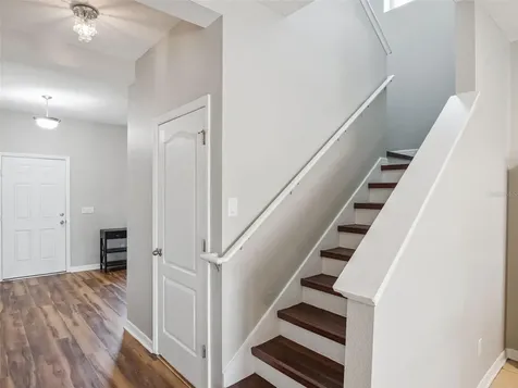 2566 Limerick Circle Grand Island FL 32735