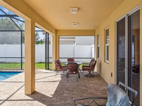 2566 Limerick Circle Grand Island FL 32735