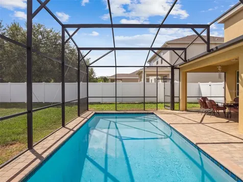 2566 Limerick Circle Grand Island FL 32735