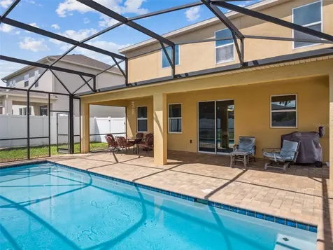 2566 Limerick Circle Grand Island FL 32735