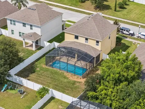 2566 Limerick Circle Grand Island FL 32735