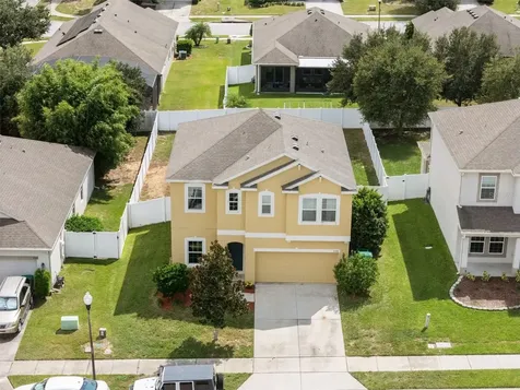 2566 Limerick Circle Grand Island FL 32735