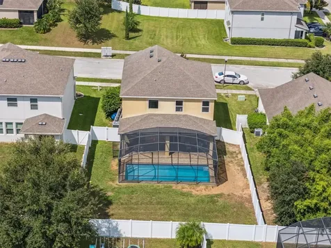 2566 Limerick Circle Grand Island FL 32735