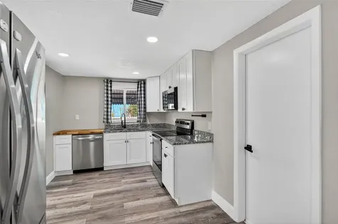 3220 Fairmount Drive Holiday FL 34691