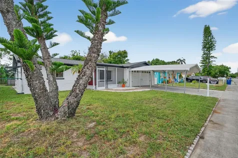 3220 Fairmount Drive Holiday FL 34691