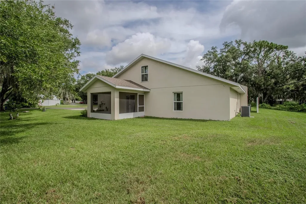 1402 Shirley Drive Lakeland FL 33810