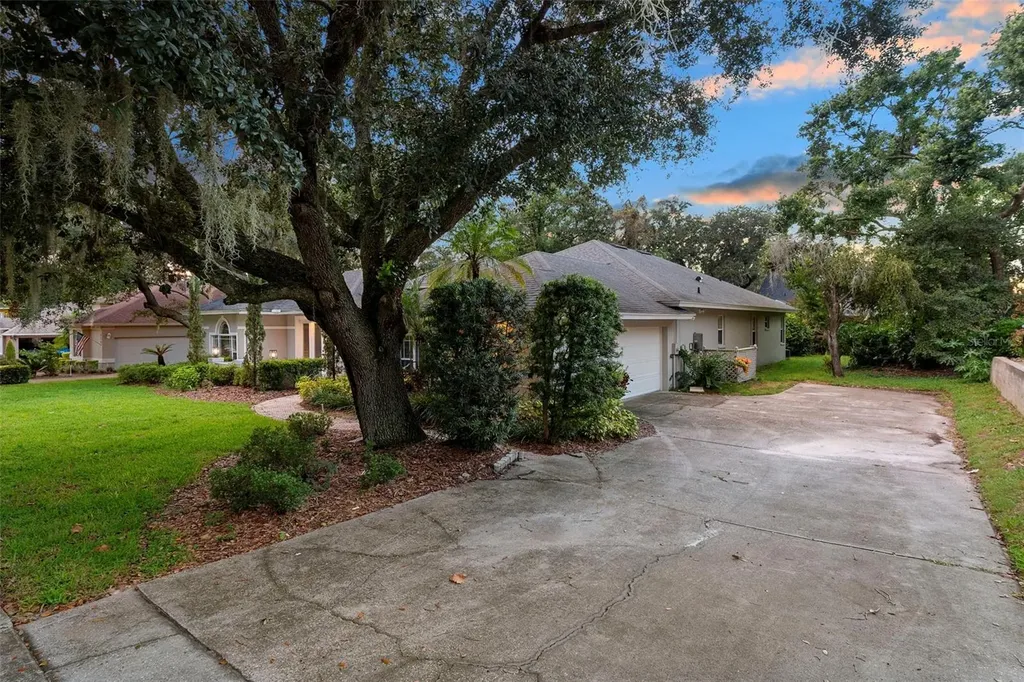 540 Crescent Hills Drive Lakeland FL 33813