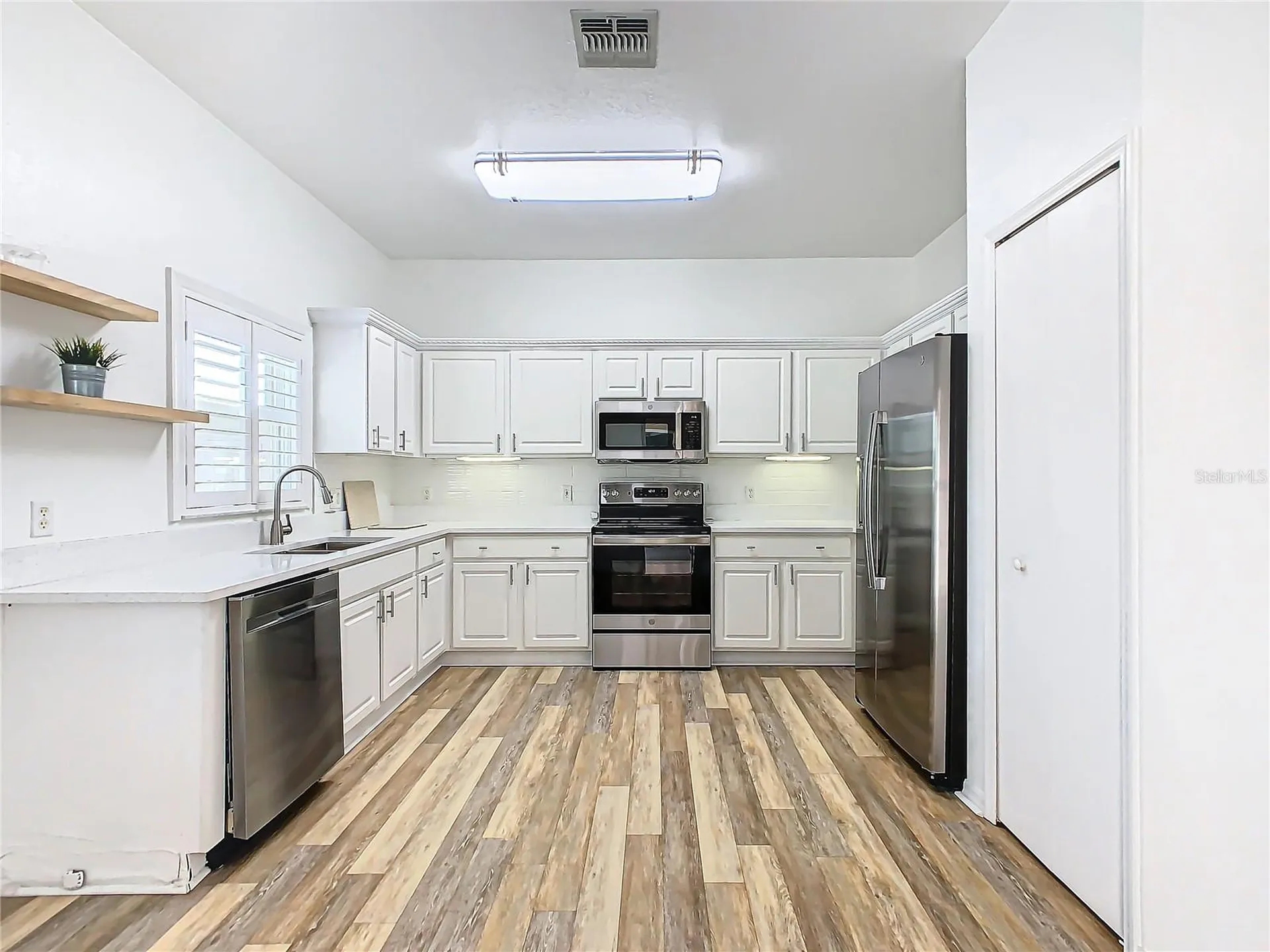 243 New River Drive Kissimmee FL 34759