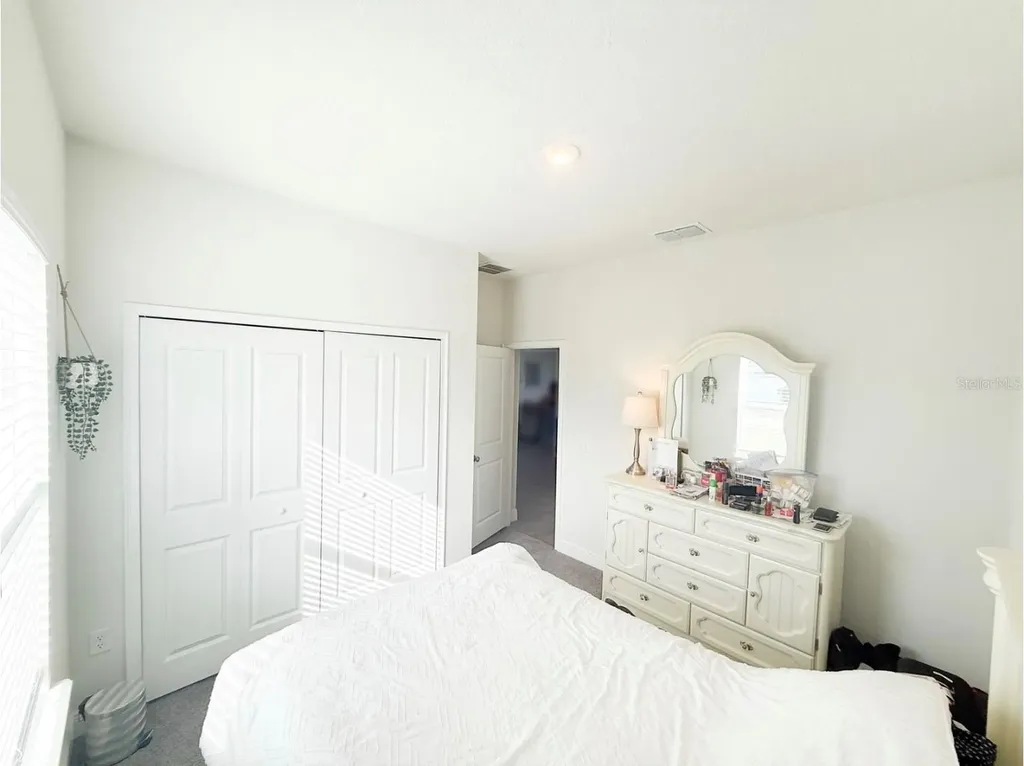 25 Zinnia Lane E Kissimmee FL 34759