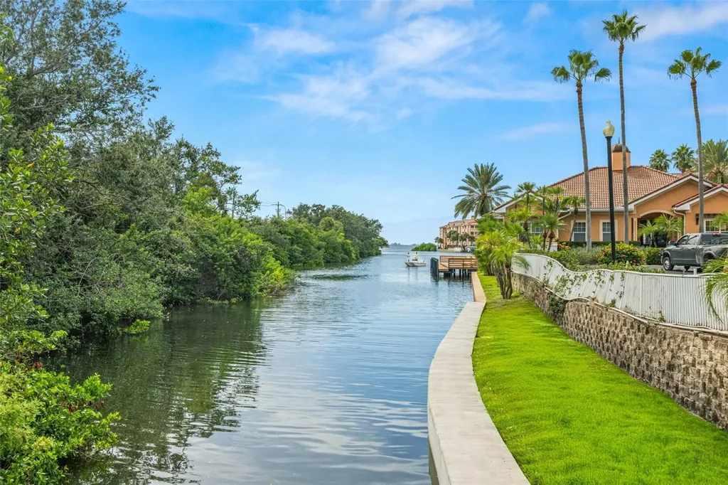 5000 Culbreath Key Way Tampa FL 33611