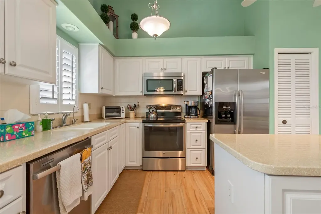 4060 Salem Square Parkway Palm Harbor FL 34685