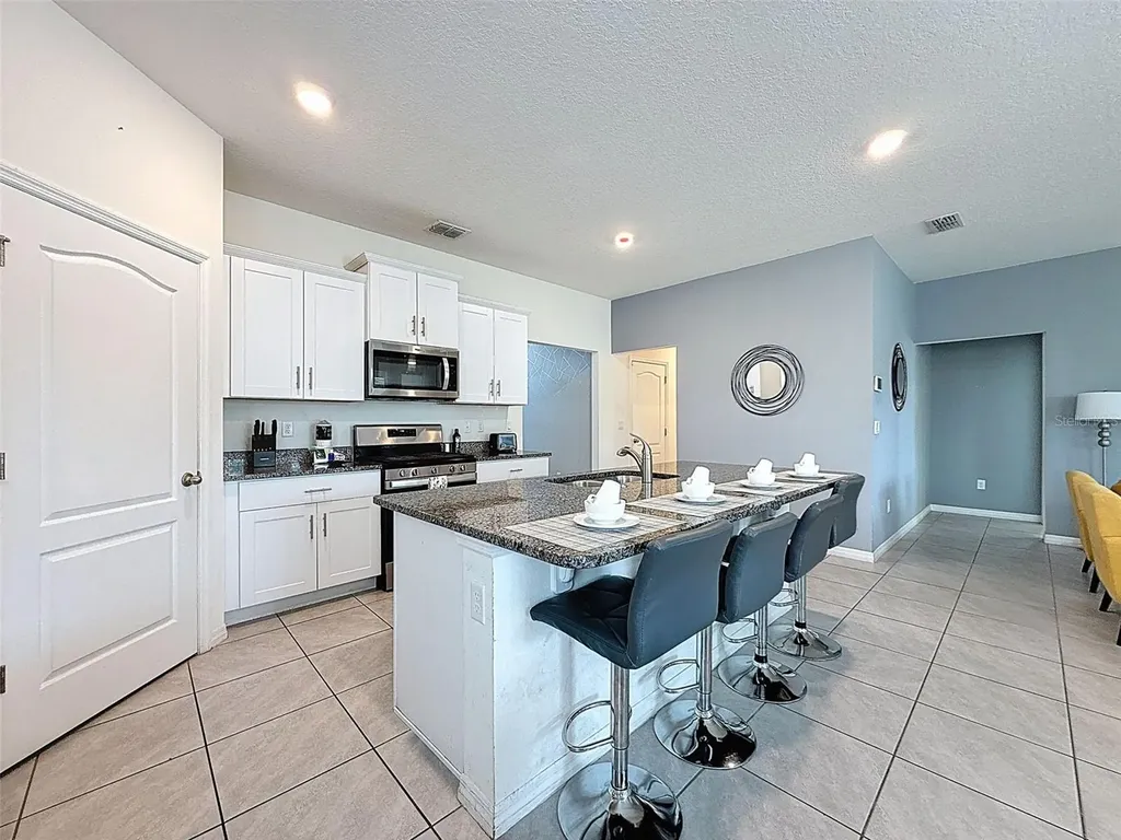 7511 Oakmoss Loop Davenport FL 33837