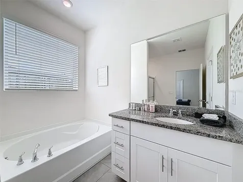 7511 Oakmoss Loop Davenport FL 33837