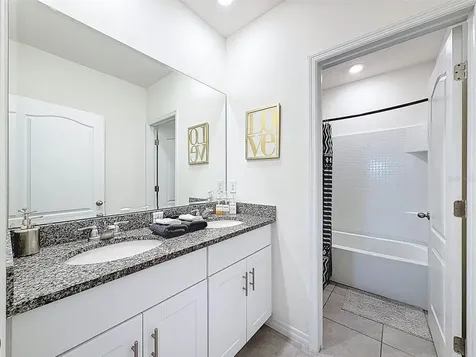 7511 Oakmoss Loop Davenport FL 33837