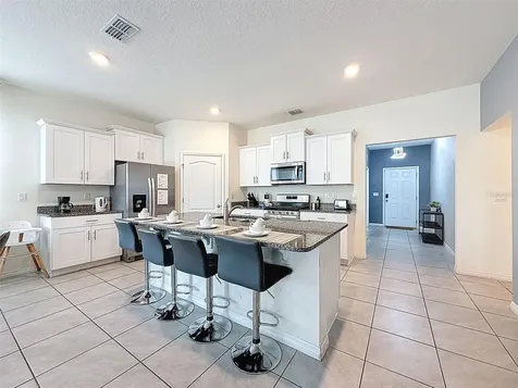7511 Oakmoss Loop Davenport FL 33837