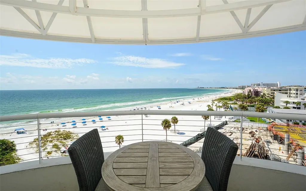 915 Seaside Drive Sarasota FL 34242