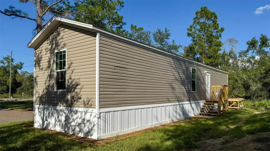 9448 Rousseau Street Webster FL 33597