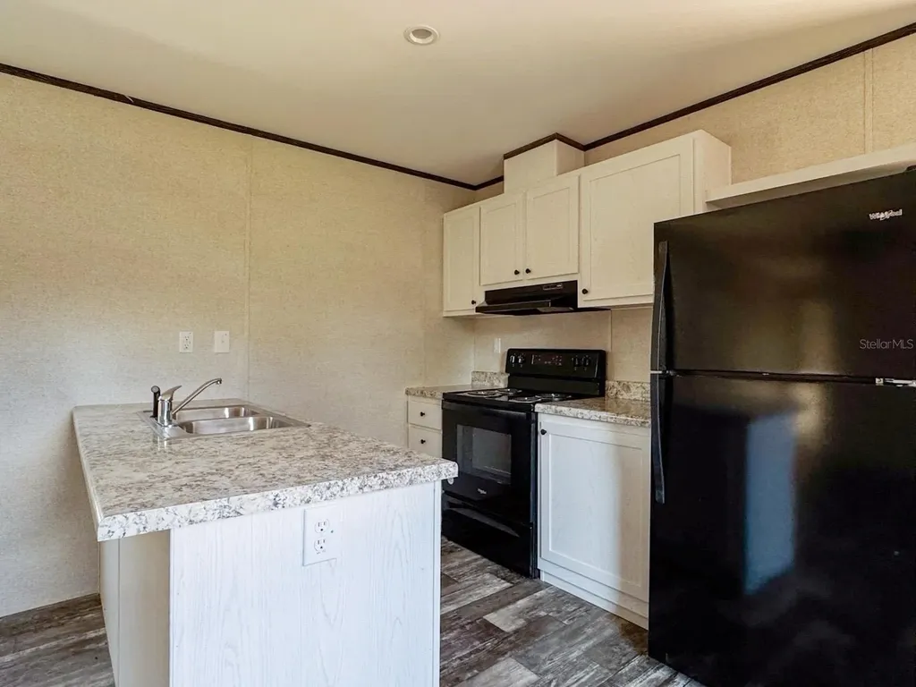 9448 Rousseau Street Webster FL 33597