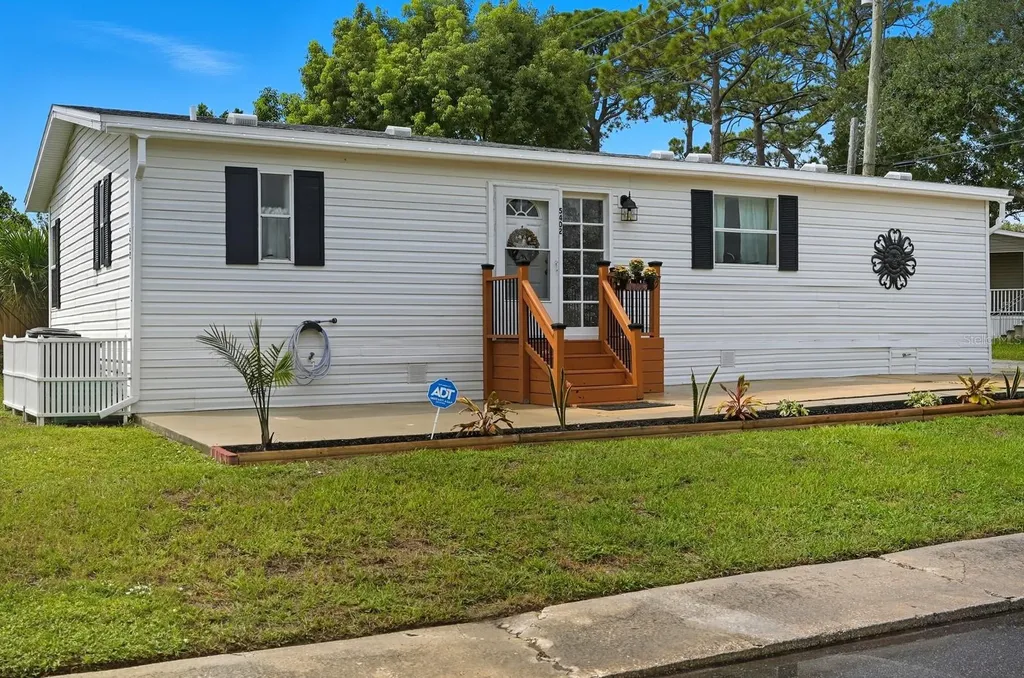 5402 Taylor Avenue Port Orange FL 32127