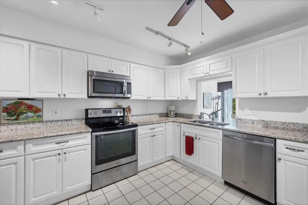 610 Apple Lane Englewood FL 34223